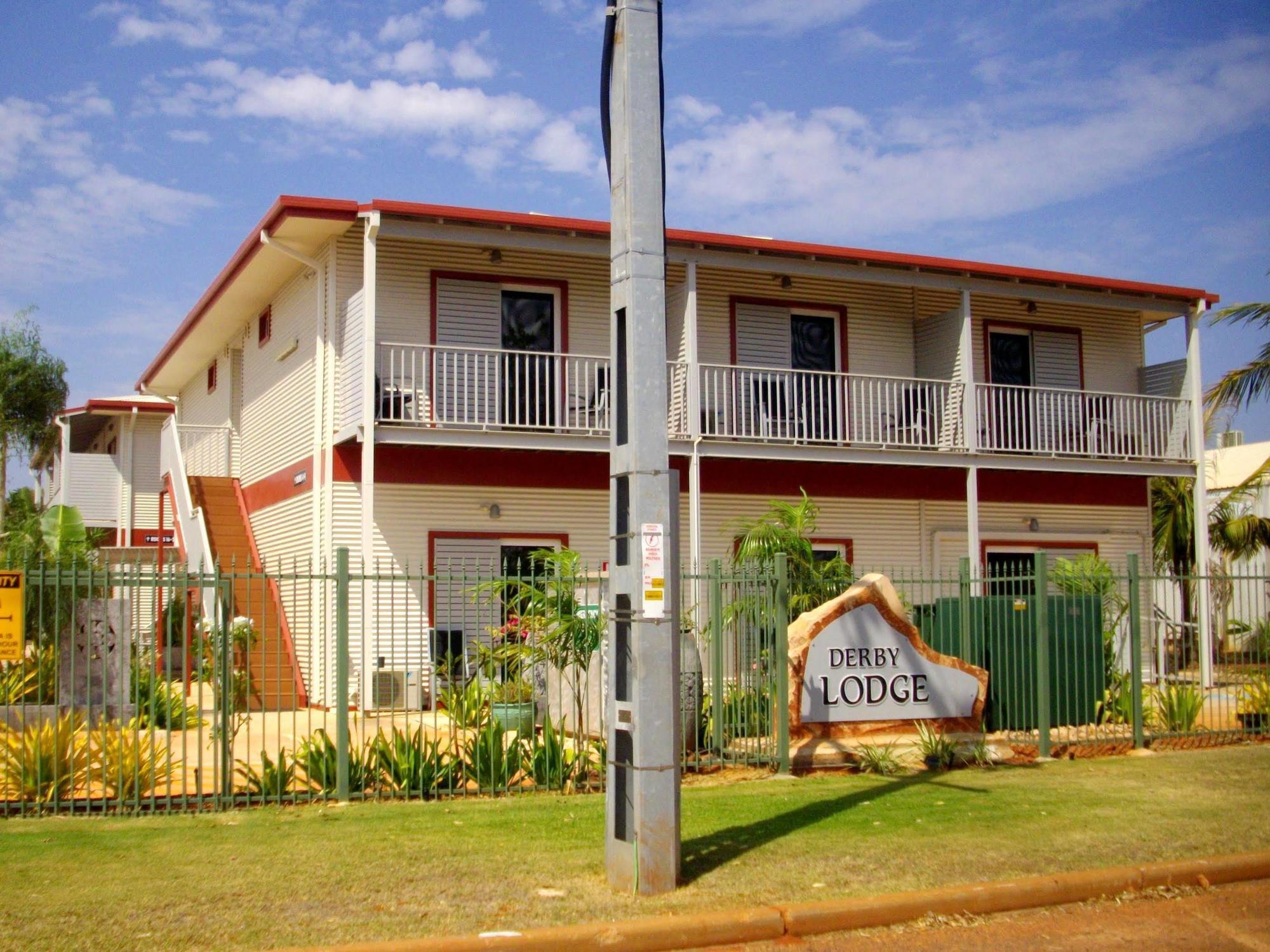 Derby Lodge Motel Экстерьер фото