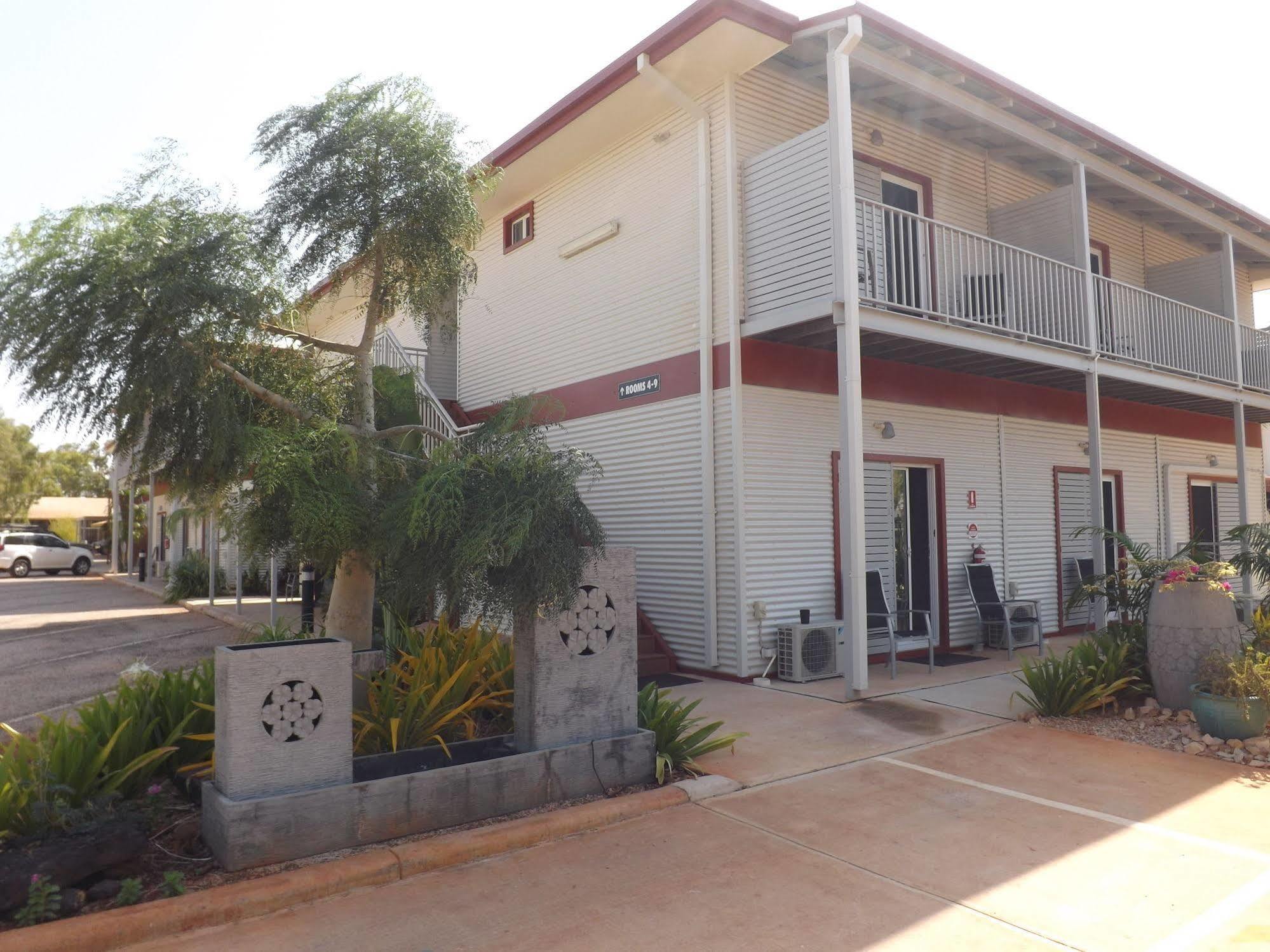 Derby Lodge Motel Экстерьер фото