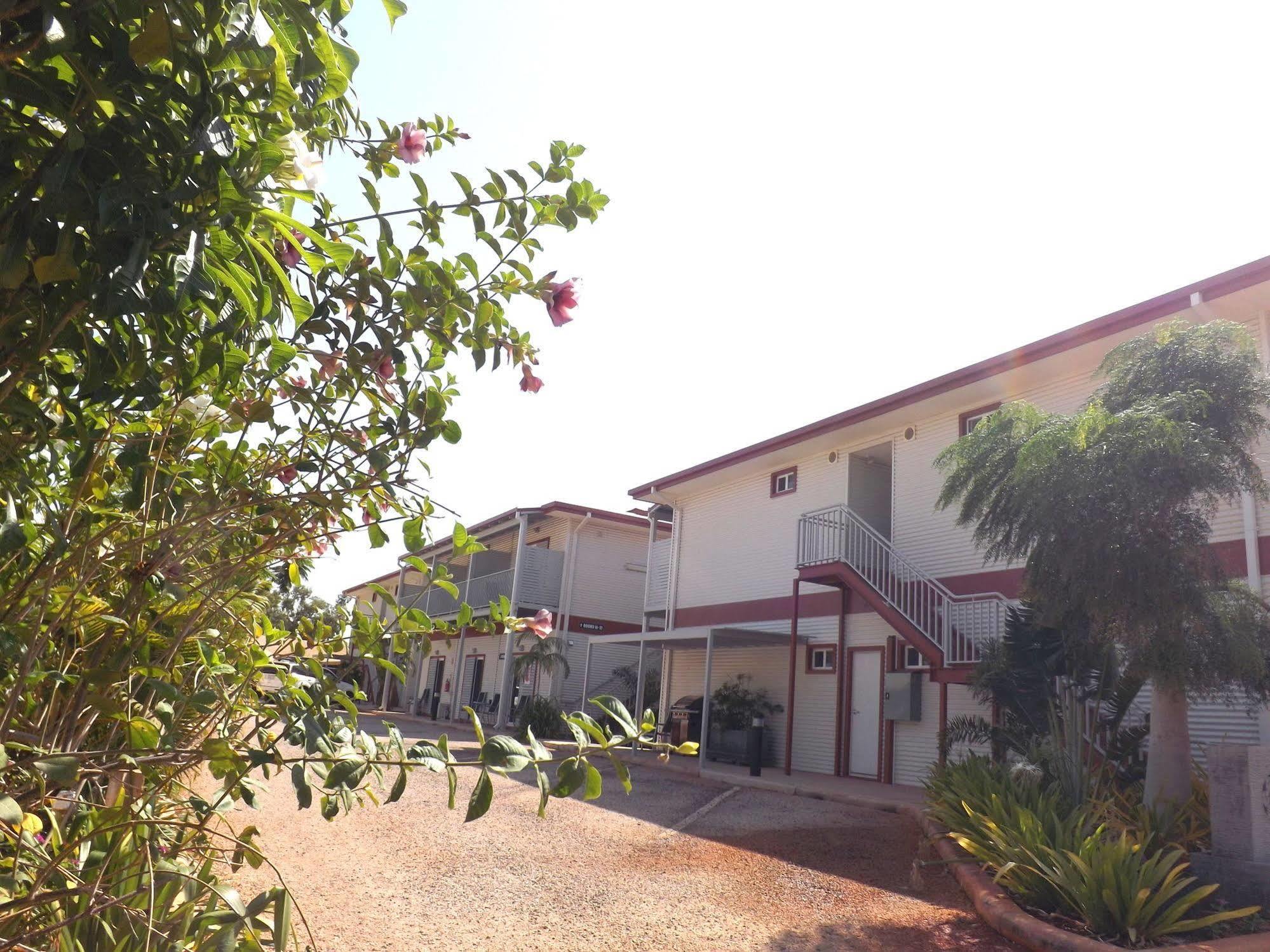 Derby Lodge Motel Экстерьер фото