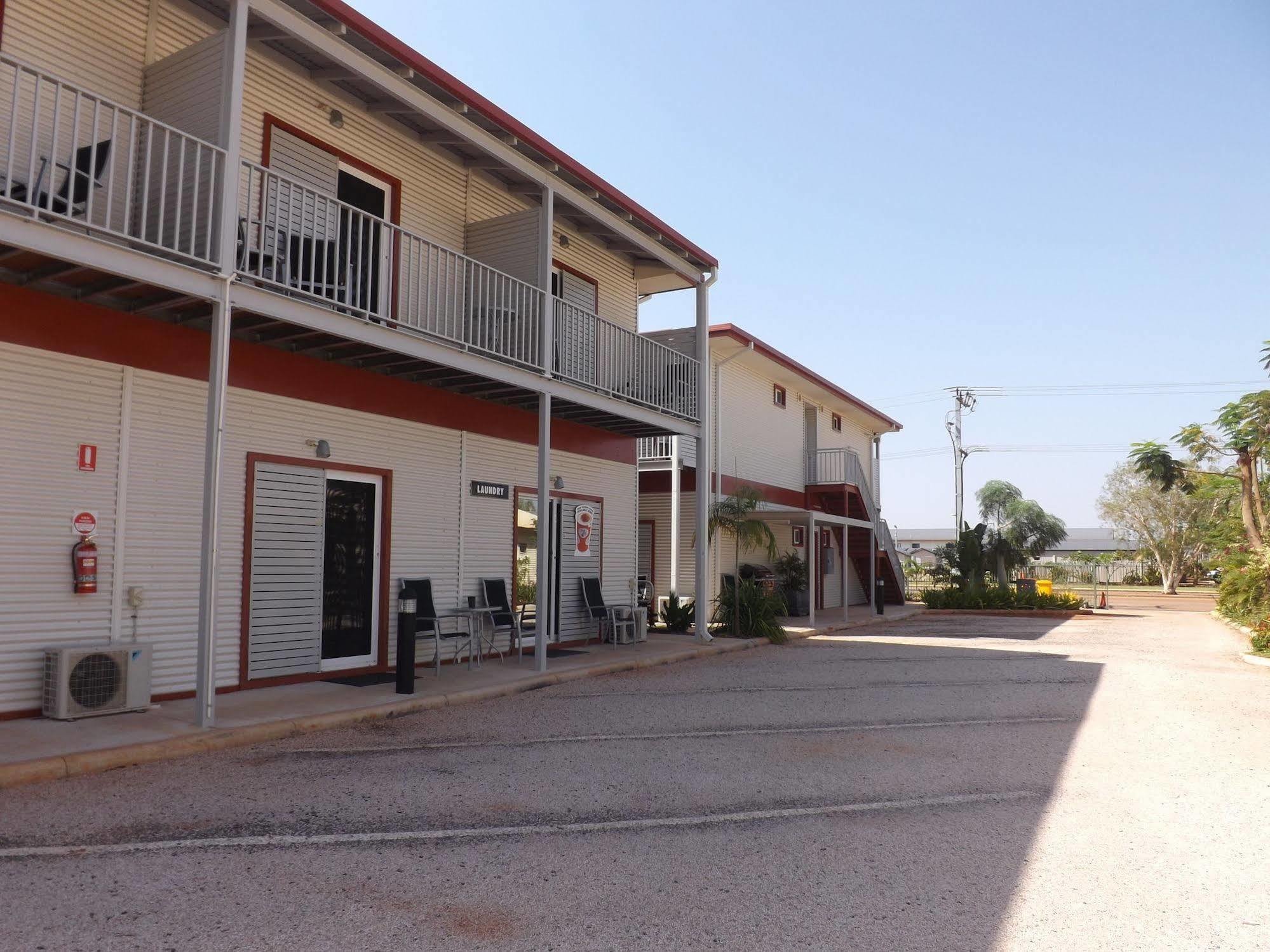 Derby Lodge Motel Экстерьер фото